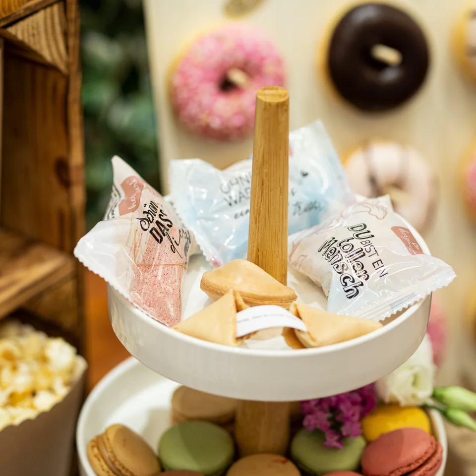 30 Glückskekse mit Komplimenten